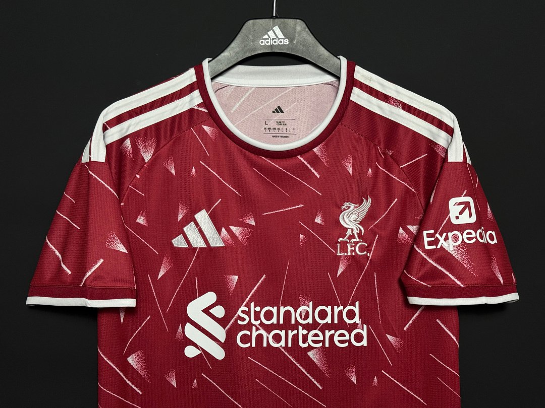 2026/27 Liverpool Home Football Jersey