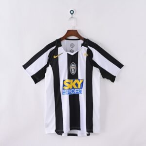 2004/05 Juventus Home Retro Football Jersey