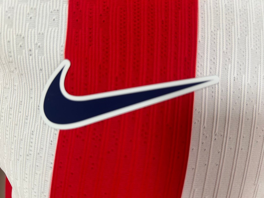 2026/27 Chivas Guadalajara Home Player Version Football Jersey
