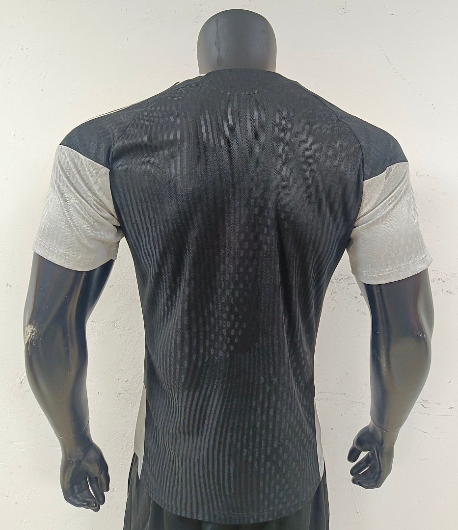2026/27 Liverpool Training Player Version Football Jersey